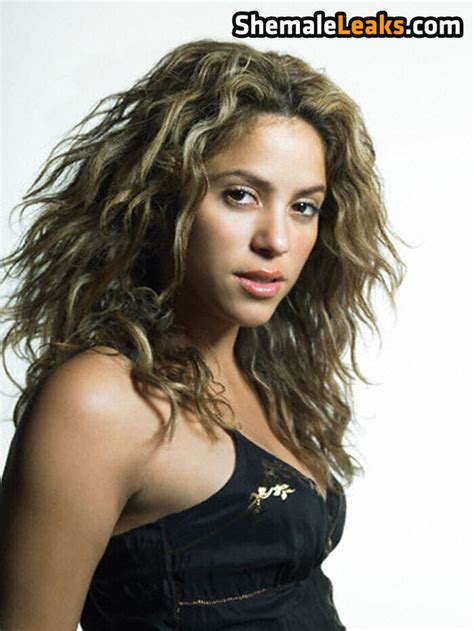 Shakira Nude Photos & Videos